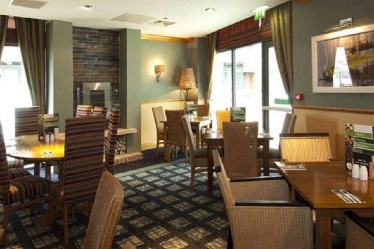 Premier Inn Ashford Central Buitenkant foto