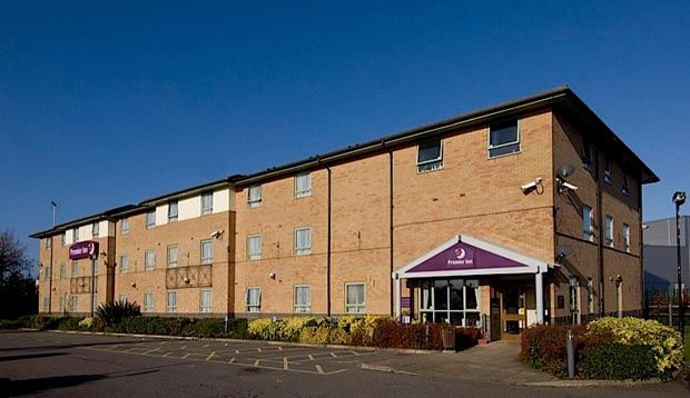 Premier Inn Ashford Central Buitenkant foto